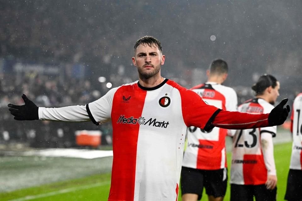 Giménez brilló con el Feyenoord.