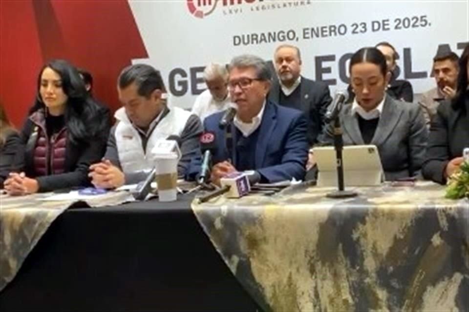 El coordinador de los diputados morenistas ofreció conferencia de prensa en Durango.