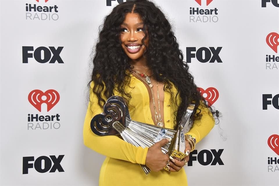 La cantante SZA se unirá a Kendrick Lamar en el espectáculo de medio tiempo del Super Bowl 2025 en Nueva Orleans.