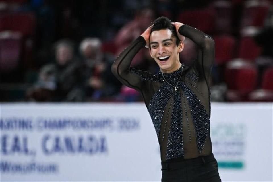 El patinador mexicano Donovan Carrillo se colgó la medalla de plata en el Bavarian Open 2025 de patinaje artístico sobre hielo que se disputa en Oberstdorf, Alemania.