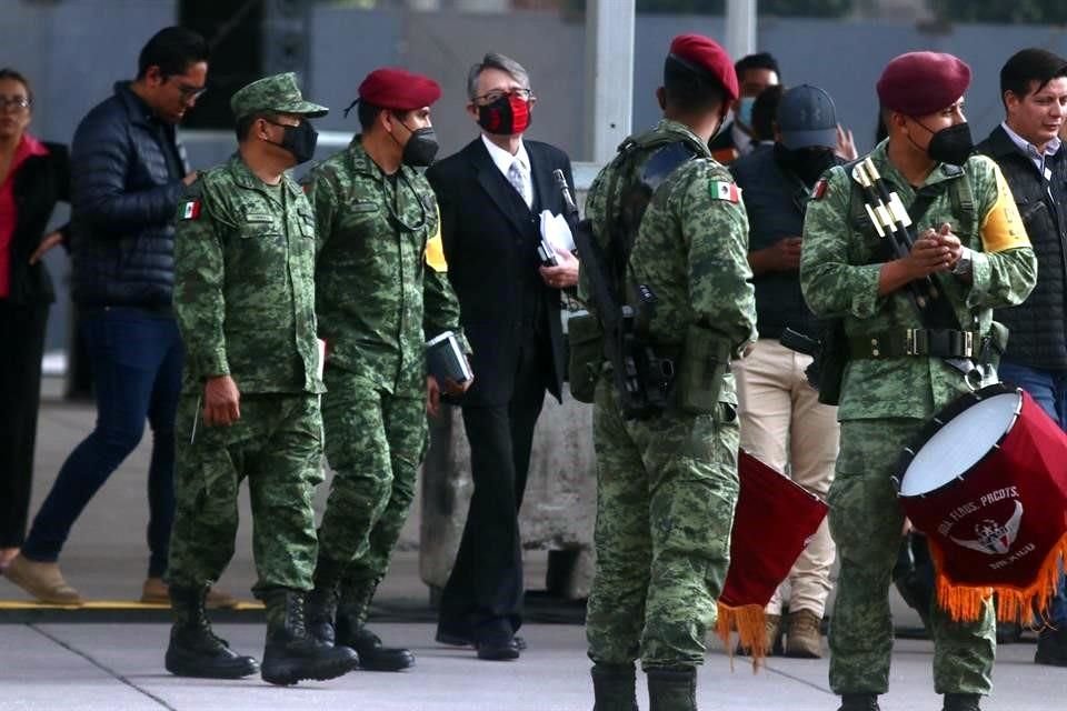 El ensayo tuvo la presencia de José Alfonso Suárez Del Real, Jefe de Oficina de la Jefatura de Gobierno, y la banda sonora de la Secretaría de la Defensa Nacional.