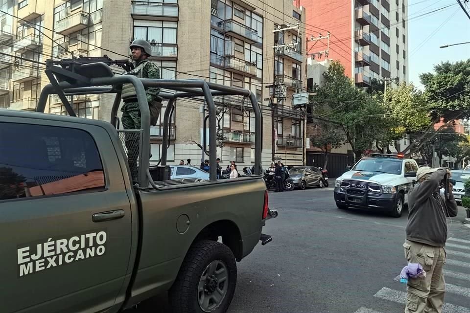 En una vivienda ubicada en la calle Juan Sánchez Azcona, en la colonia Del Valle un adulto mayor fue atacado a balazos.