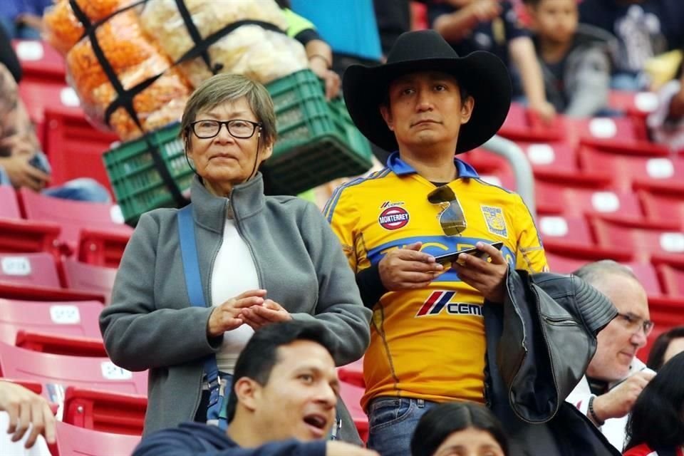 La afición de Tigres se hizo presente.