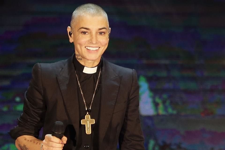 Sinéad O'Connor dejó a sus tres hijos una herencia de 1.7 millones de libras y un legado musical, pidiendo maximizar ventas de su música.