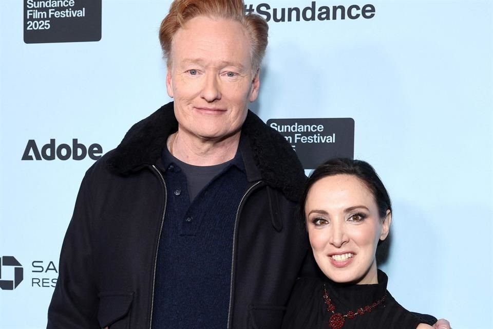 Conan O'Brien y la directora Mary Bronstein