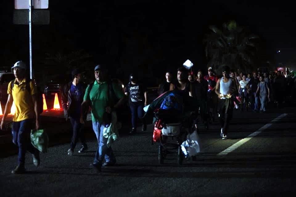 El nuevo grupo de migrantes partió, como el de hace seis días, del Parque Bicentenerio de Tapachula.