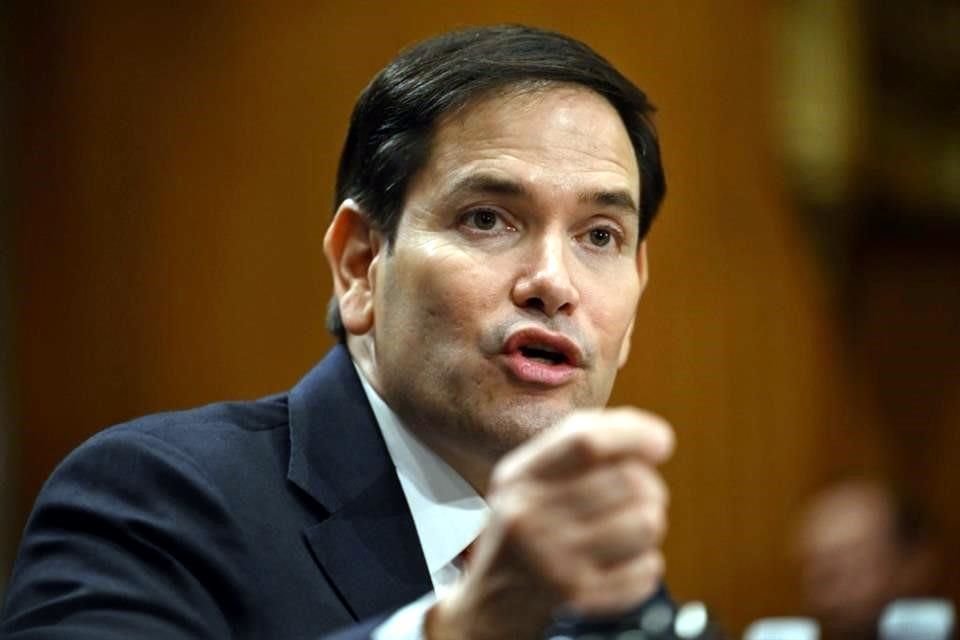 Marco Rubio, Secretario de Estado, anunció que EU restringirá visas a familiares y socios de personas sancionadas por tráfico de drogas.