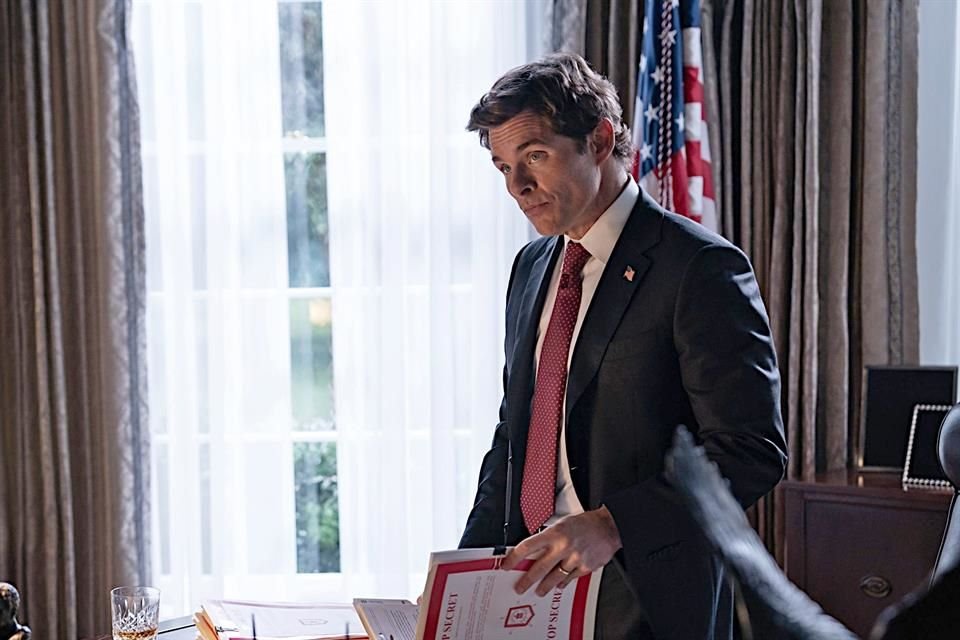 James Marsden lleva a la pantalla al Presidente Cal Bradford.