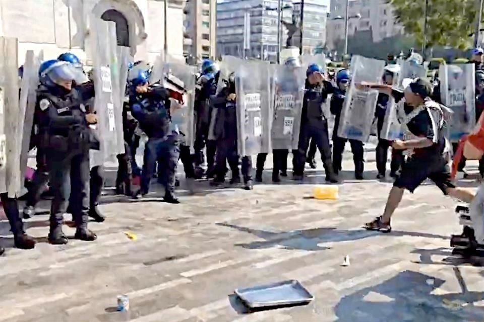 Durante el enfrentamiento, los comerciantes aseguraron que ellos nunca dejarían de vender en esta zona.