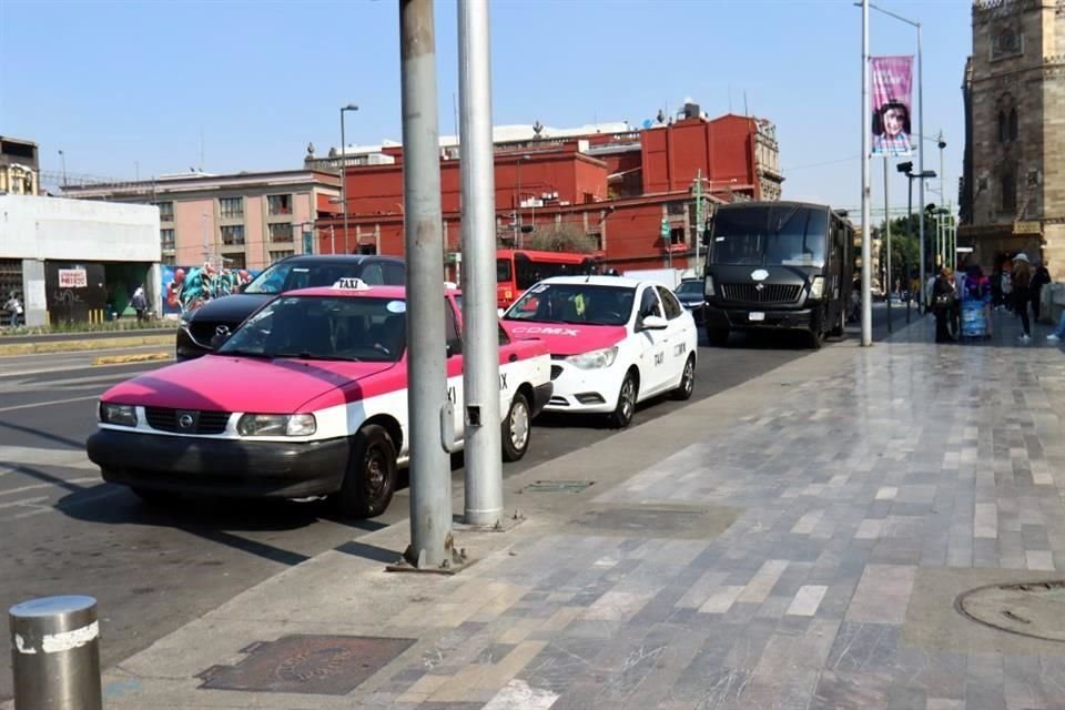 BELLAS ARTES. Las unidades portan placas alteradas, de vehículo particular o, incluso, carecen de las láminas.