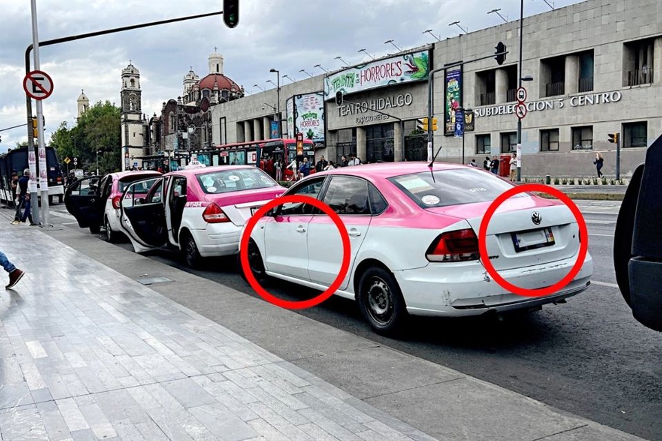 Miles de taxis piratas abundan en la Ciudad de México.