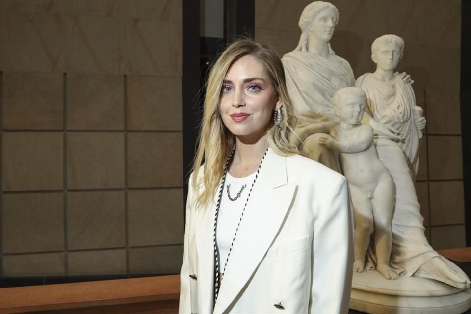 La influencer italiana Chiara Ferragni enfrentará juicio por estafa agravada tras campañas benéficas falsas con productos navideños.