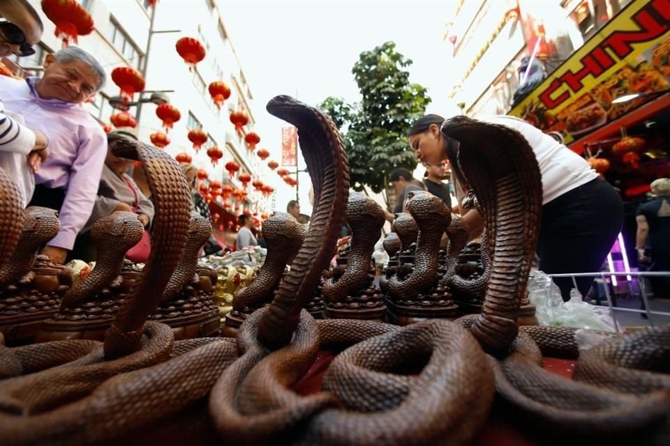 Ayer comenzó el Año de la Serpiente de Madera, de acuerdo con la tradición china.