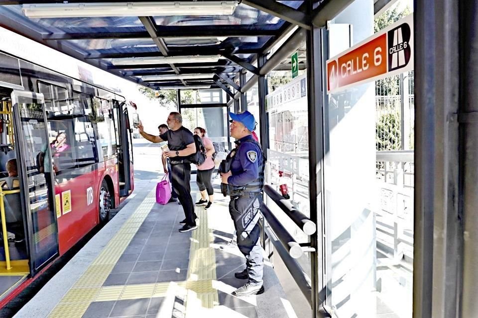 La ampliación del servicio de la Línea 4 del Metrobús fue tras una petición en el programa Casa Por Casa.