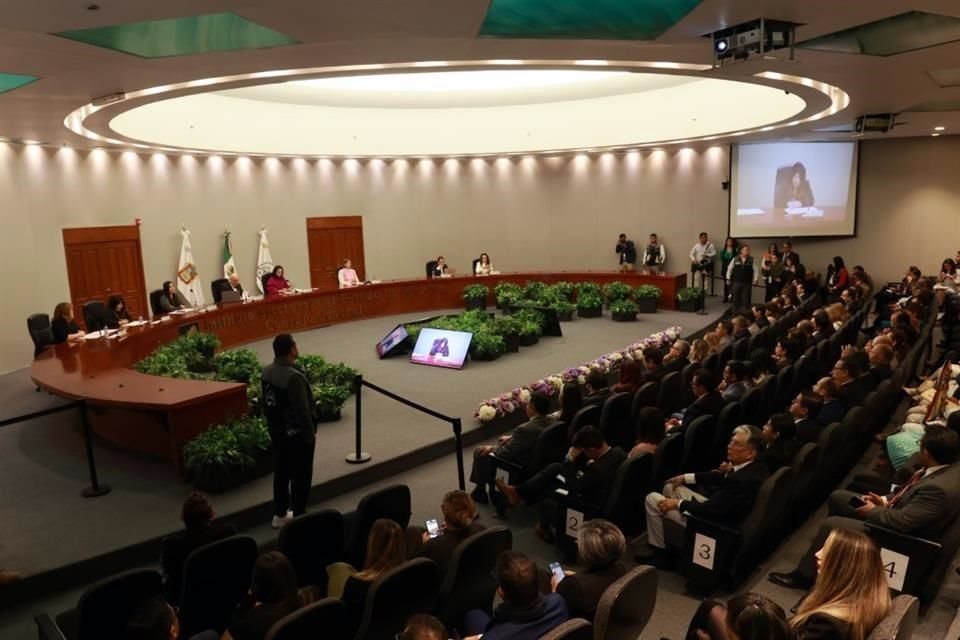 Aspecto de la sesión de inicio del proceso electoral judicial en el Estado de México.