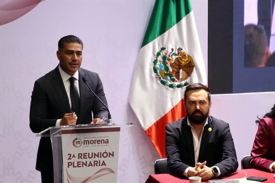 Omar García Harfuch, Secretario de Seguridad y Protección Ciudadana, durante su participación en la reunión plenaria de diputados de Morena.