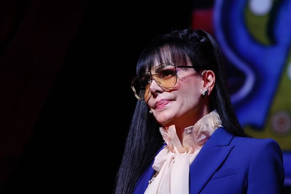 Maribel Guardia ofrece pagar la rehabilitación de Imelda Tuñón, esperando que supere sus adicciones y recupere la custodia de su hijo.