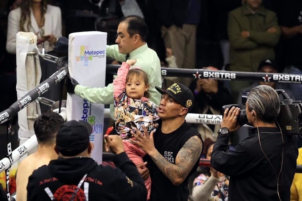 Mauricio Lara sorteó su primera prueba del 2025 en búsqueda de regresar a la élite del boxeo.