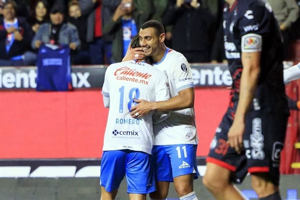 Cruz Azul sufrió, pero se quedó con su segunda victoria consecutiva del Clausura 2025 al imponerse en Tijuana.