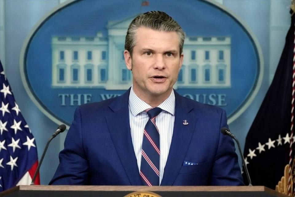 El Secretario de Defensa de EU, Pete Hegseth, aseveró que los ataques militares contra los cárteles mexicanos están 'sobre la mesa'.