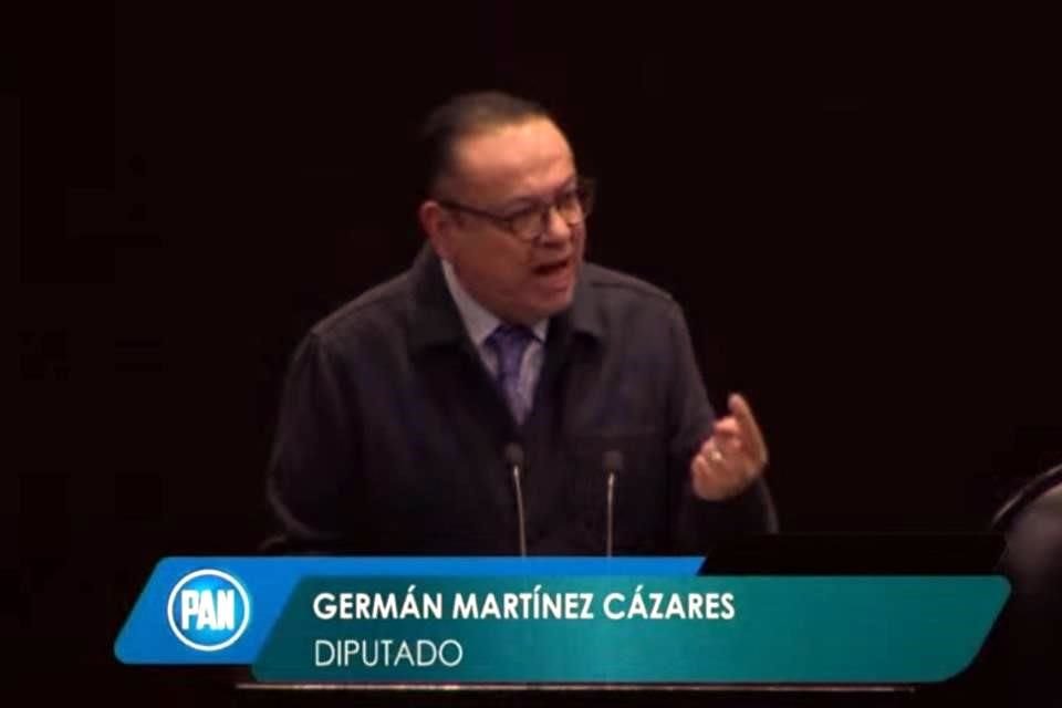 'Como cuando sembraron abrazos a los criminales, no balazos, y hoy lo están cosechando con los aranceles', dijo.