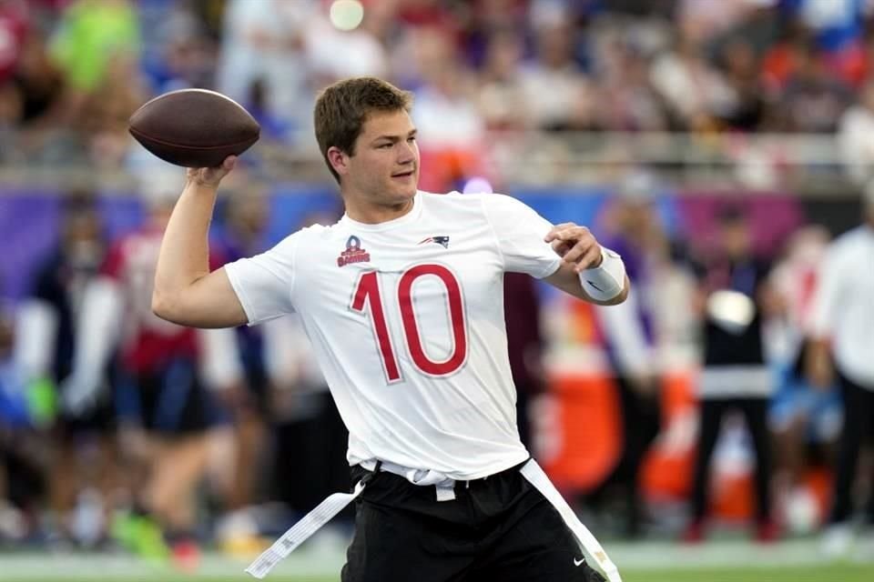 Drake Maye tuvo una buena participación en el tercer cuarto del Pro Bowl al lanzar pase de anotación.