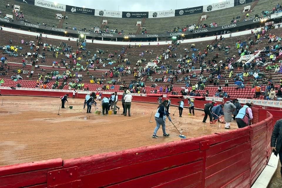 La primera corrida que formaba parte del Aniversario de la Plaza México se hará el martes 4 de febrero a las 20:00 horas.