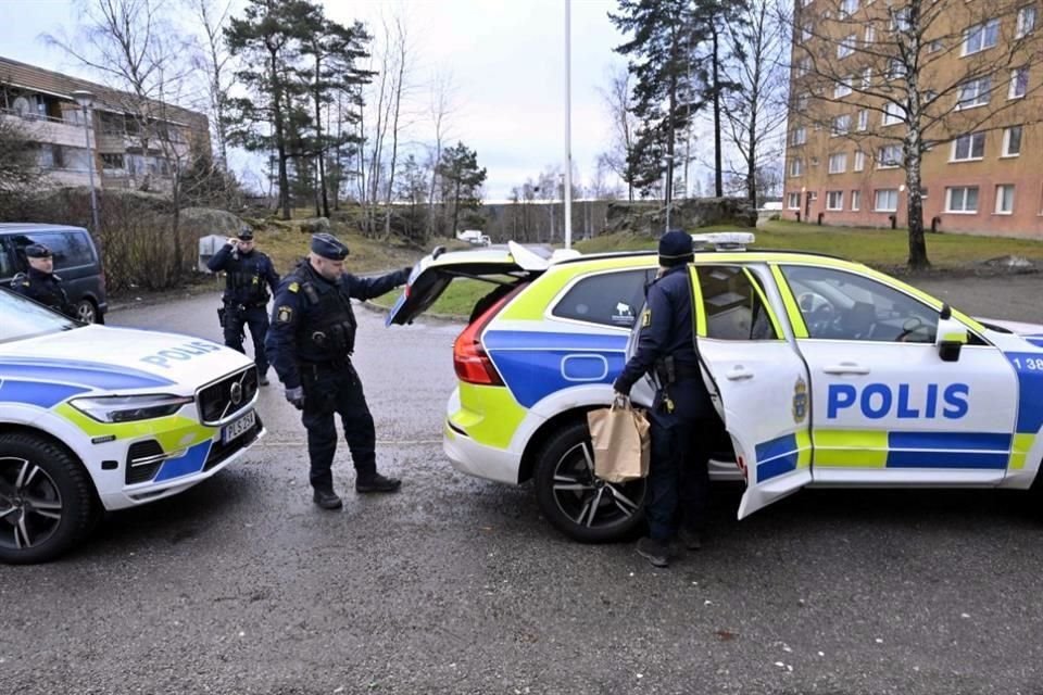 Cinco personas resultaron heridas en un tiroteo en una escuela de la ciudad de Orebro, en el centro de Suecia; reportan muerto al tirador.