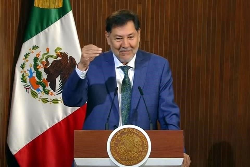 En su discurso, Noroña se equivocó al nombrar 'Ricardo' al Gobernador de Sinaloa.