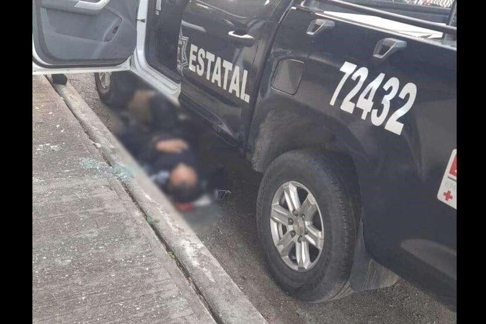 Dos elementos de la Policía Estatal de Tabasco fueron asesinados a balazos mientras montaban guardia en una bodega de huachicol en Villahermosa.