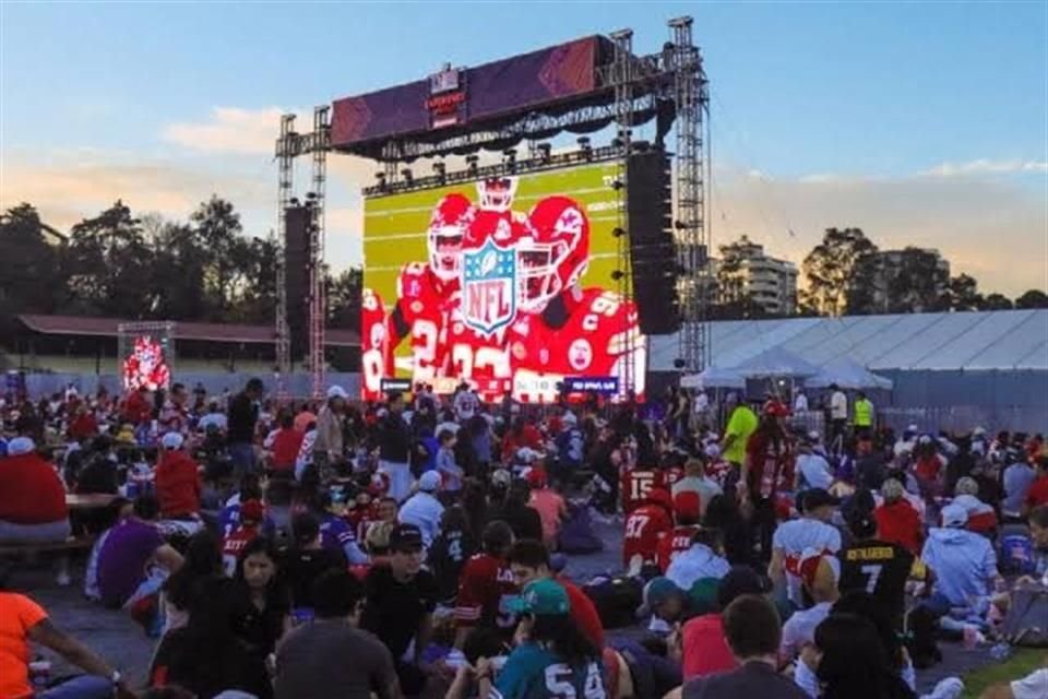 Cientos de fans se reunirán para ver el Super Bowl en Campo Marte.