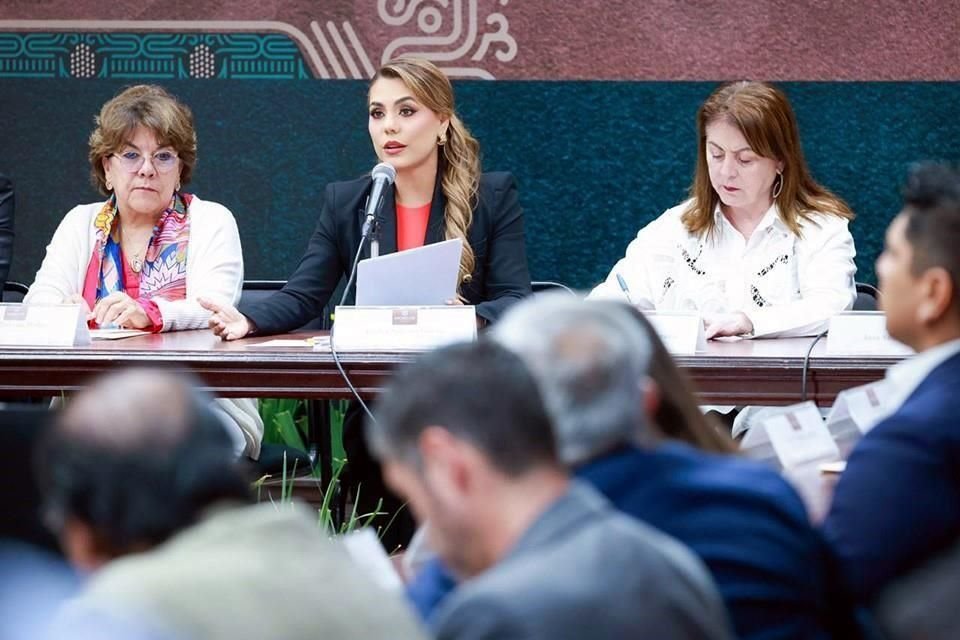 Evelyn Salgado y Margarita González firman convenio de cooperación para el Bienestar y la Construcción de la Paz.