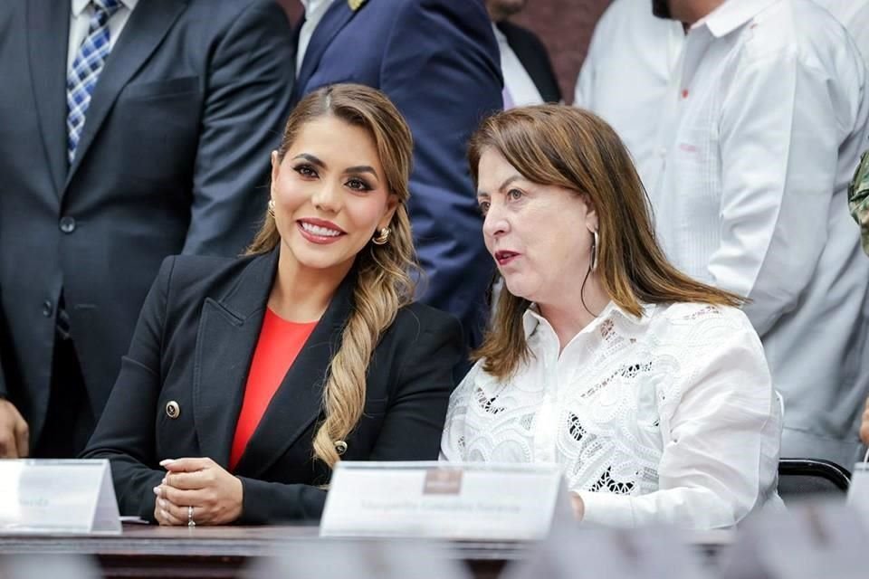 Evelyn Salgado y Margarita González firman convenio de cooperación para el Bienestar y la Construcción de la Paz.