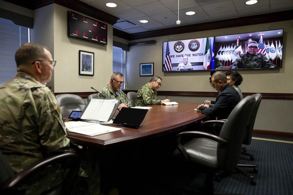 Secretarios de Marina y Defensa dialogaron con el General del Comando Norte de EU sobre la seguridad en la frontera de ambos países.