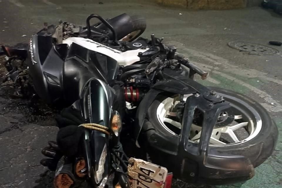 La madrugada de este sábado, en diversos puntos de la CDMX fueron atropellados tres motociclistas, que perdieron la vida.