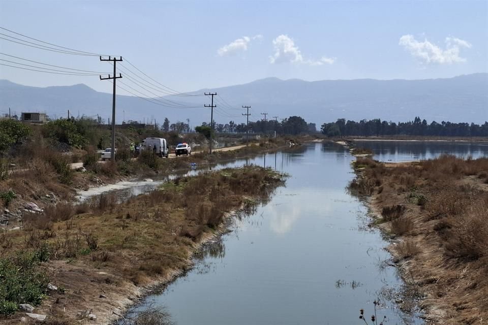 Vecinos reportaron a las autoridades la presencia de un cuerpo flotando en esta zona, cercana a la Colonia San Miguel Tablas.