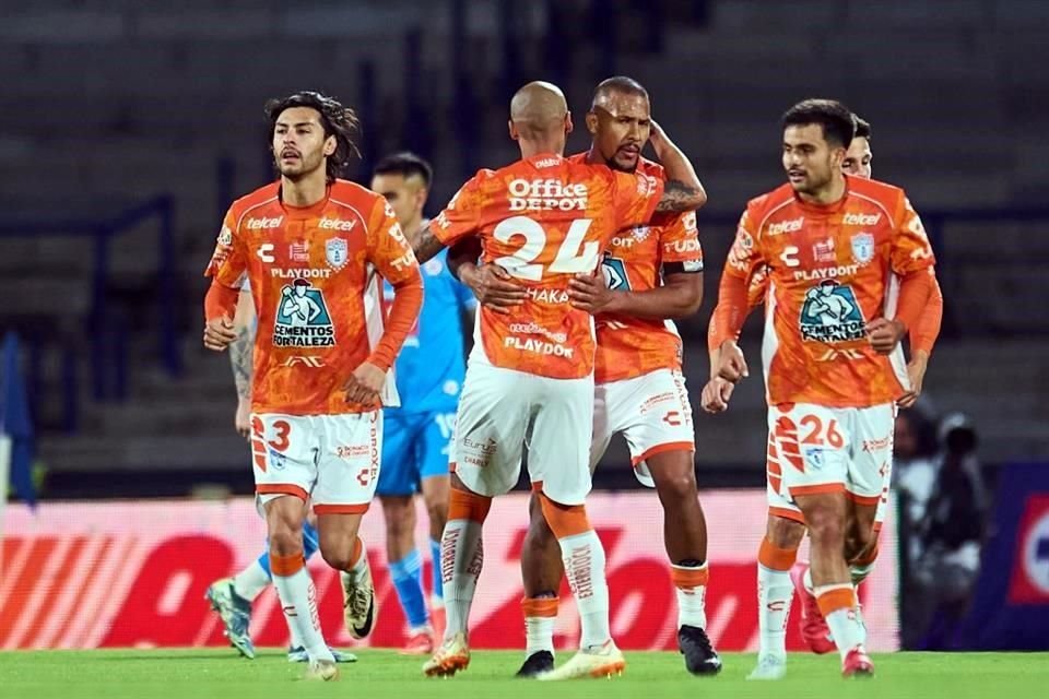 Salomón Rondón puso en predicamentos al equipo celeste al empatar el partido en los últimos 10 minutos.