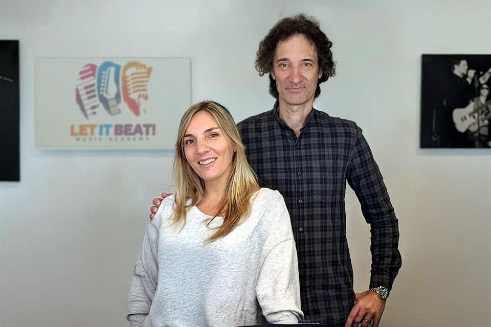 Nerina Nicotra y Guillermo Vadalá, de la academia Let It Beat!, son sus mentores.