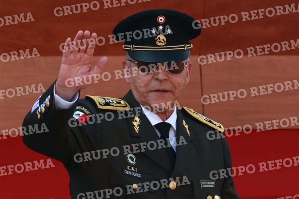 Salvador Cienfuegos, ex Secretario de la Defensa Nacional en 112 Aniversario de la Marcha de la Lealtad.