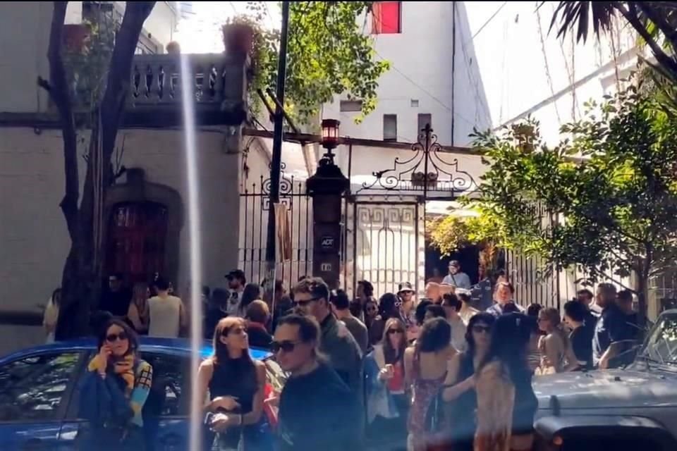 La fiesta inició la tarde del sábado en la Colonia Condesa, y continuó hasta hoy.