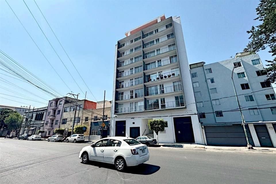 El edificio fue entregado, sin embargo, la posesión no se ha concretado.