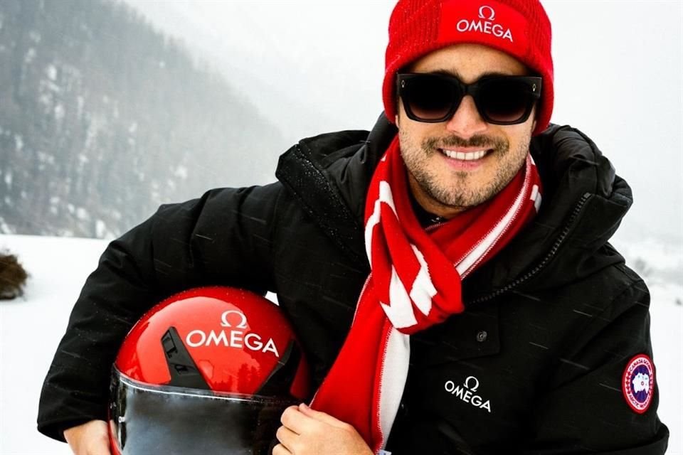 El mexicano Diego Boneta se unió a otros famosos para la carrera anual de bobsleigh que año con año organiza la marca de relojes OMEGA.