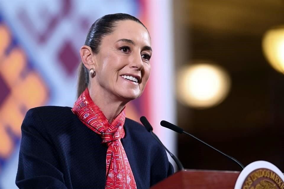 La Presidenta Sheinbaum en su conferencia de prensa de este lunes en Palacio Nacional.