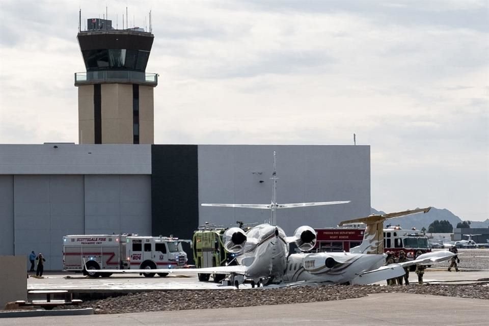 Las autoridades confirmaron la muerte de una persona que iba a bordo del jet de Vince Neil.