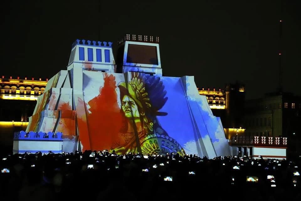 El espectáculo proyectado sobre la maqueta, 'Memoria luminosa', celebra 500 años de resistencia indígena.