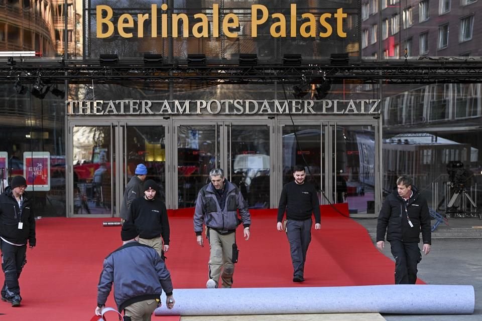 La Berlinale subrayó que, como nueva dirección, han revisado cuidadosamente la situación y enfatizaron la responsabilidad del festival de crear un espacio equilibrado.