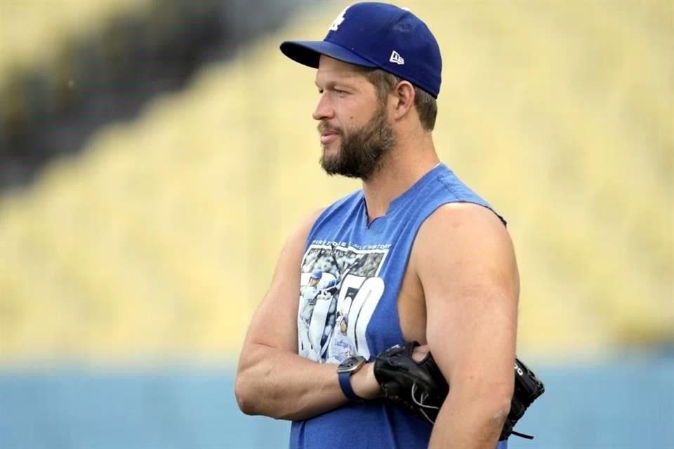 Clayton Kershaw quiere volver a lucir con los Dodgers.