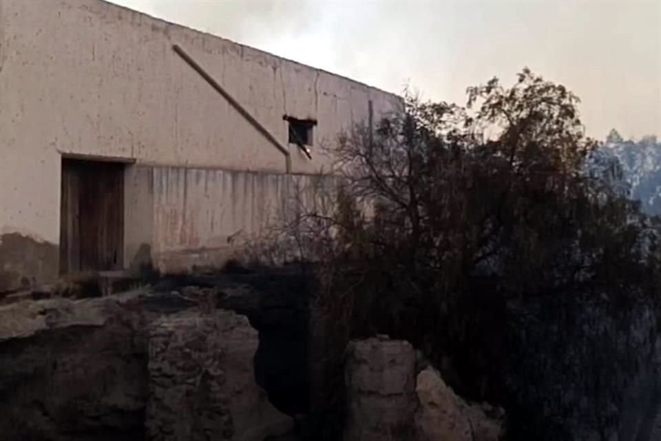 Aspecto de una bodega en los terrenos de Casa Madero, en Parras de la Fuente, Coahuila, donde el domingo 9 de febrero de 2025 se desató un incendio.