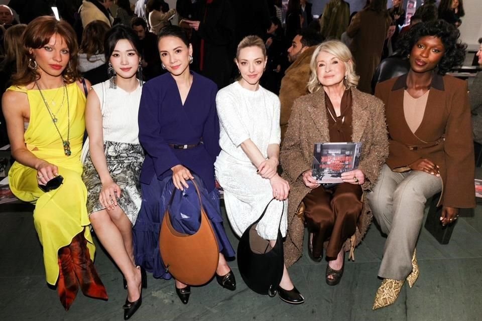 Martha Stewart, Jodie Tuner-Smith, Amanda Seyfried, Alexandra Daddario, Chloe Fineman, Charlotte Lawrence estuvieron presentes.