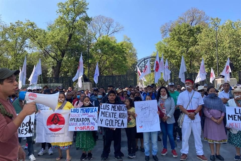 Los manifestantes reprocharon el levantamiento y pidieron que se les brinden espacios dignos para trabajar.